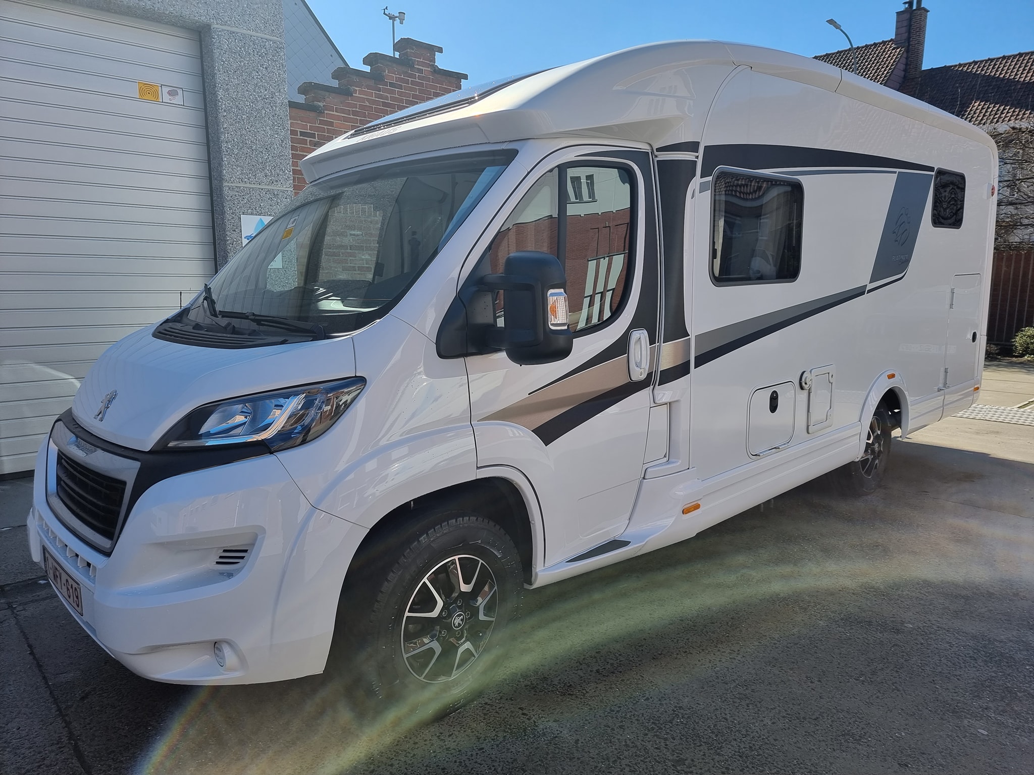 camper KLAUS na schoonmaak AquaBlue West-Vlaanderen