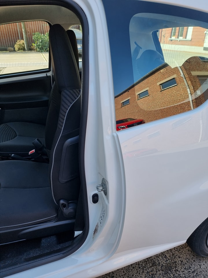 wagen na rookschade behandeling schoon